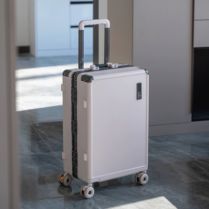 Versterkte reiskoffer van PC-m - Aluminum Frame Carry On Luggage recensie en prijs